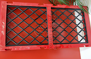 Polyurethane manganese steel self-cleaning screen